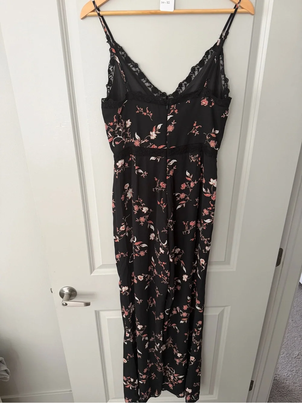 cupcakes & cashmere sleeveless wide